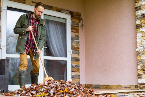 Best Yard Waste Removal  in Paramount, CA
